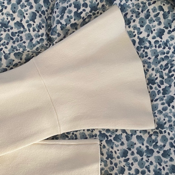 Ann Taylor Sweater - Picture 5 of 6